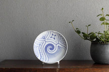 AINU x Arita Porcelain, Blue and White Porcelain Plate, 4-inch (Design by Fukiko Gokoukon) thumb 2
