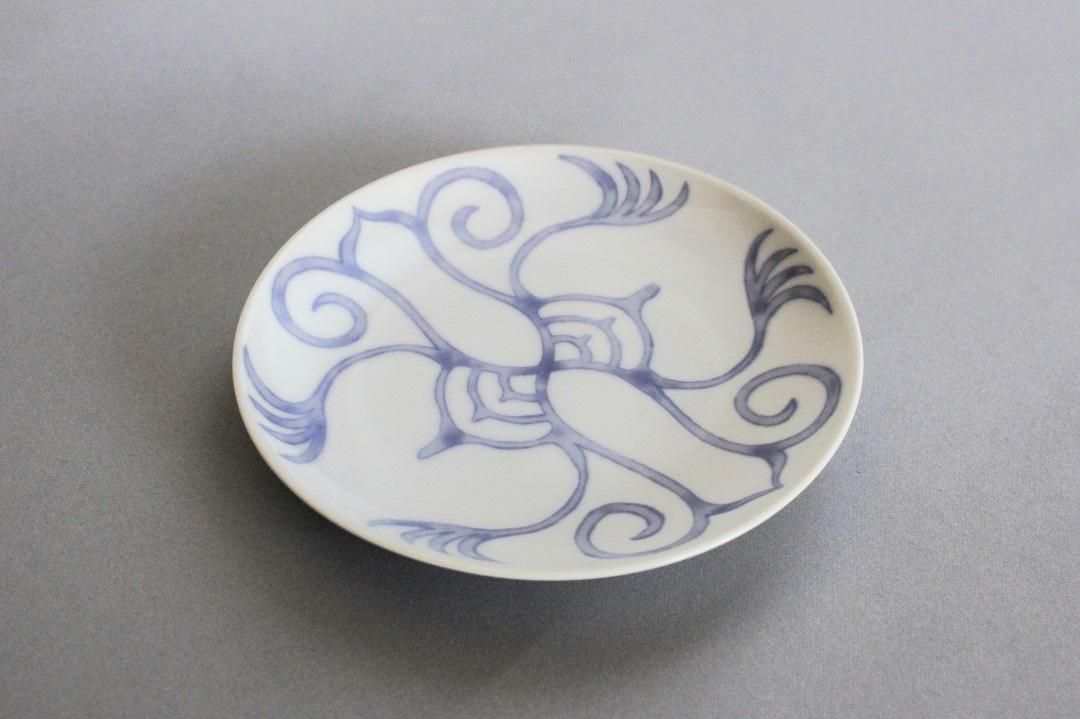 AINU x Arita Porcelain, Blue and White Porcelain Plate, 4-inch (Design by Fukiko Gokoukon) image 5