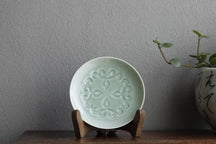AINU x Arita Porcelain Cast-in Design Plate, Celadon, 5-inch (Kiyoshi Nikawa) thumb 3