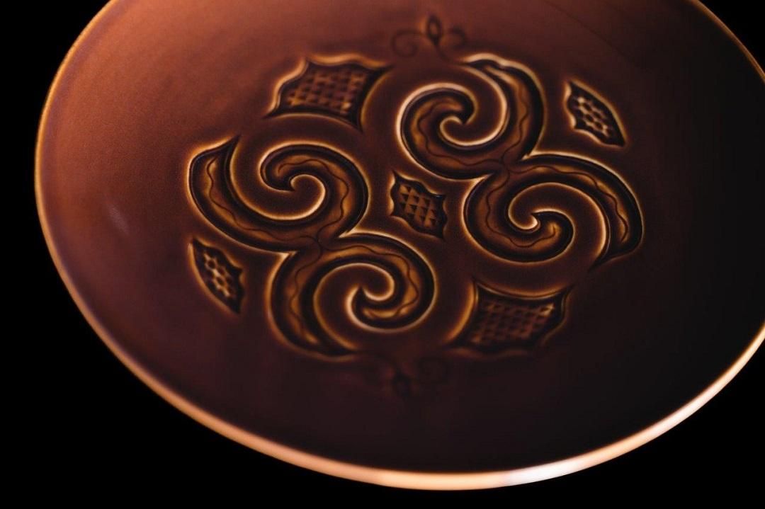 AINU × 有田燒鑄造盤，糖釉，7英寸（平秀治） image 2