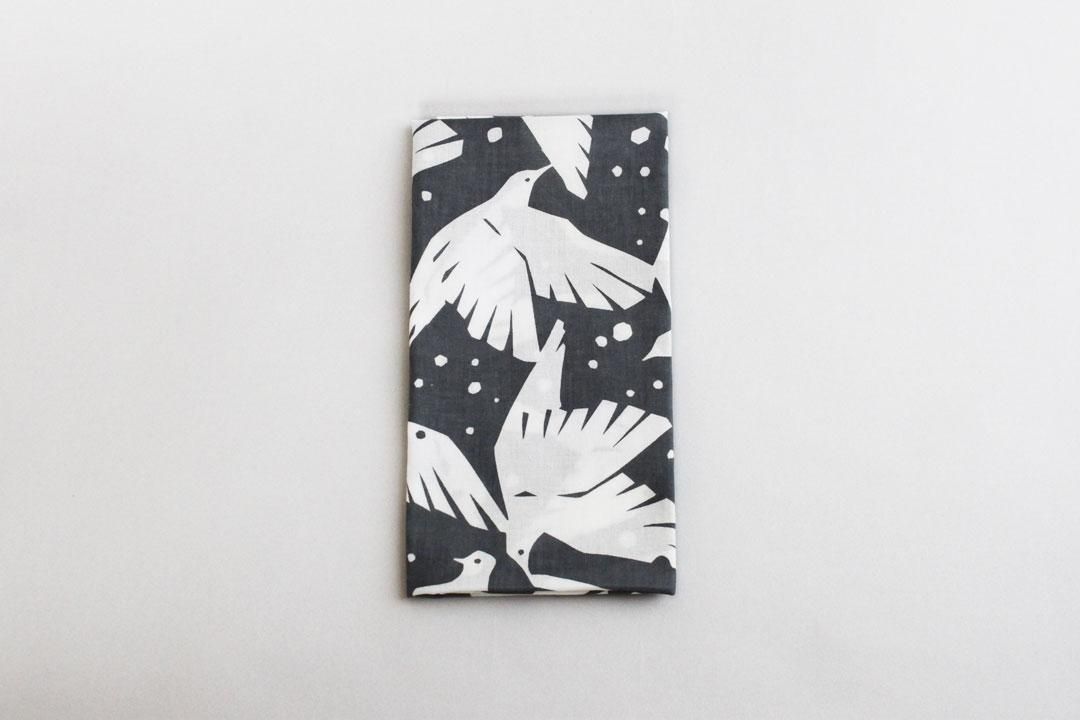 青兔手巾（藍鴿） image 1