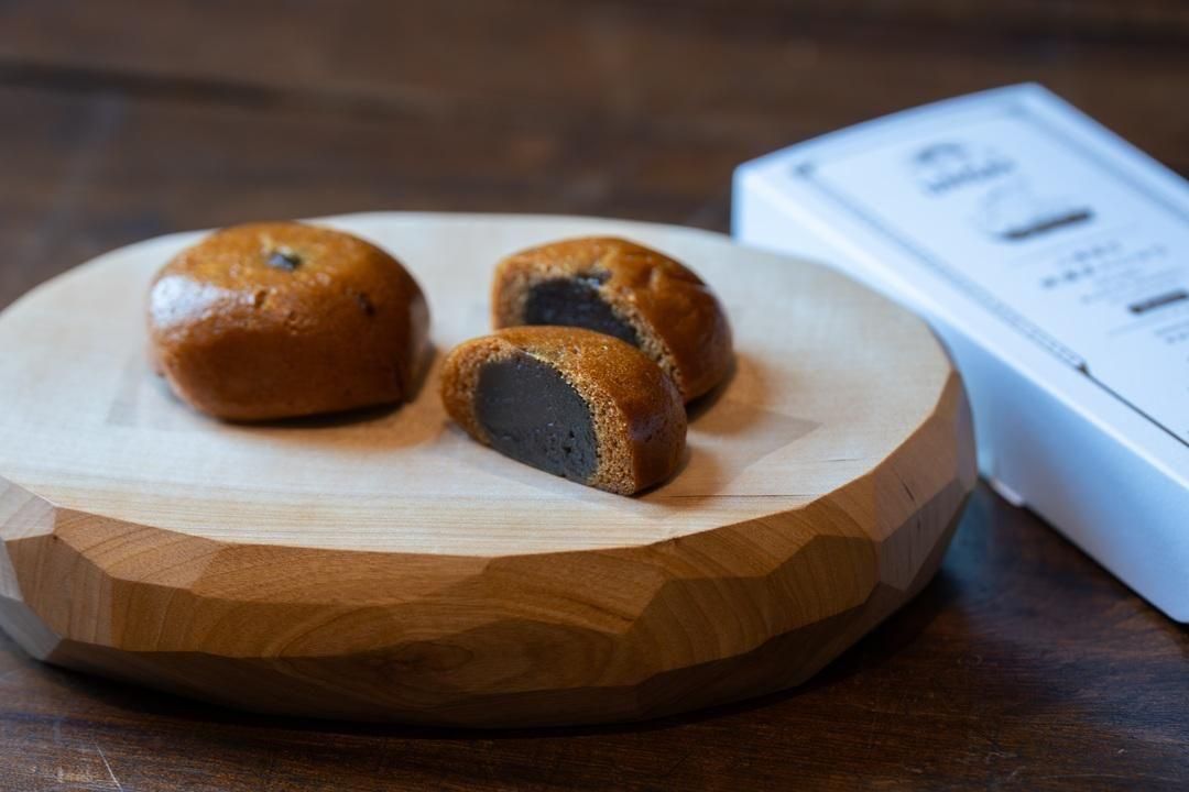 Otaru Canal Lucky Manju (steamed bun) image 1