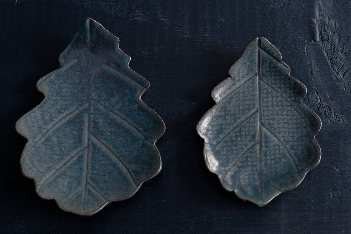 Green glazed oak plate image 2