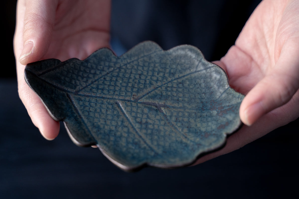 Green glazed oak plate image 1