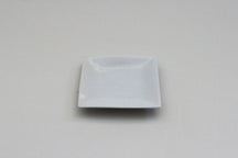 KIHARA 古白磁 正角小皿 thumb 1