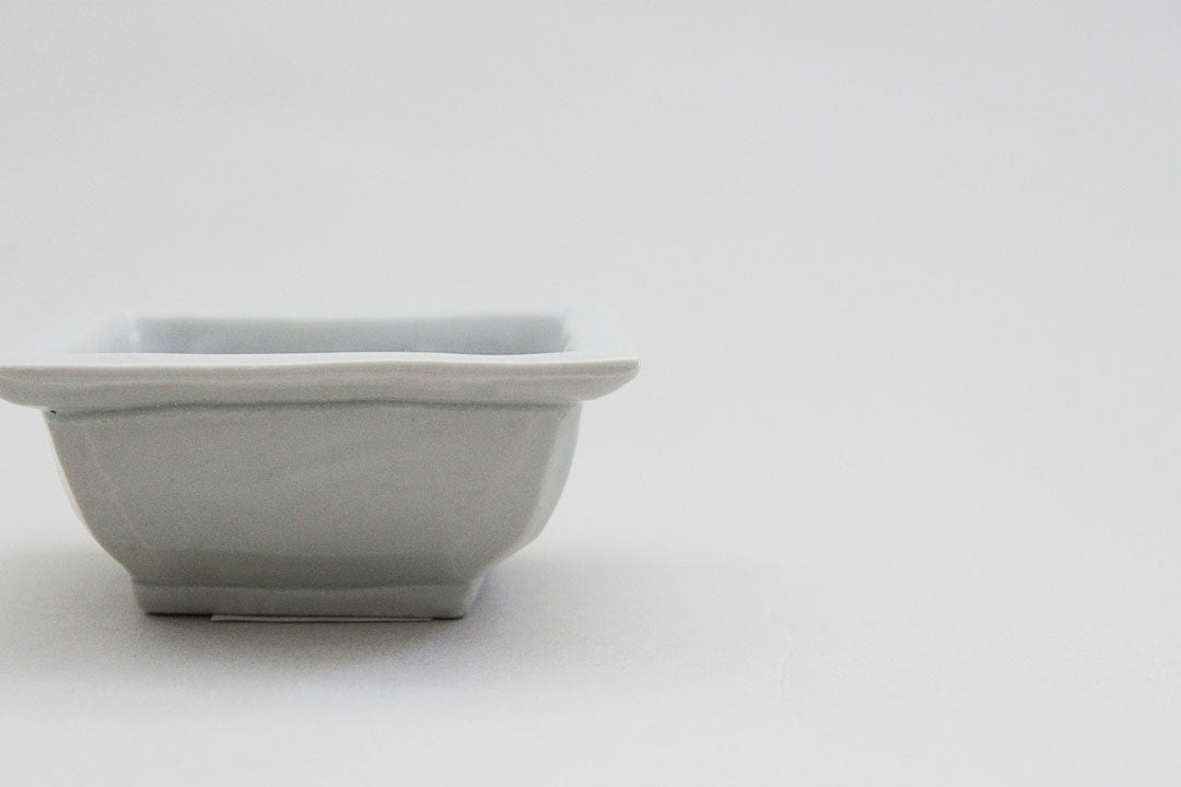 KIHARA Antique White Porcelain Corner Bean Bowl image 3